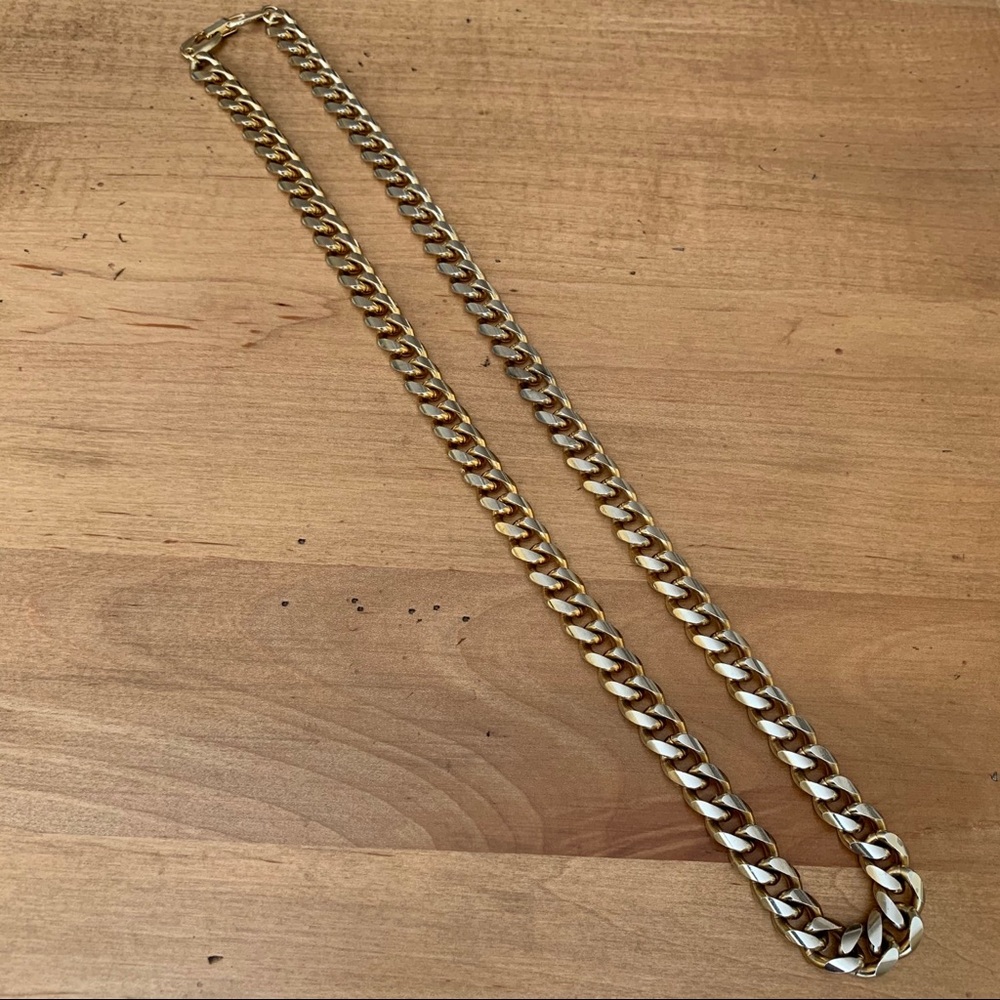 Gold tone 14” long chain necklace - Picture 2 of 4